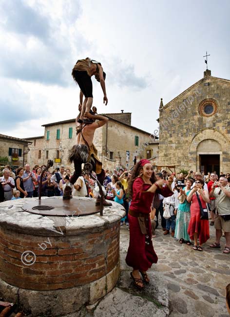 Monteriggioni: La Festa Medievale